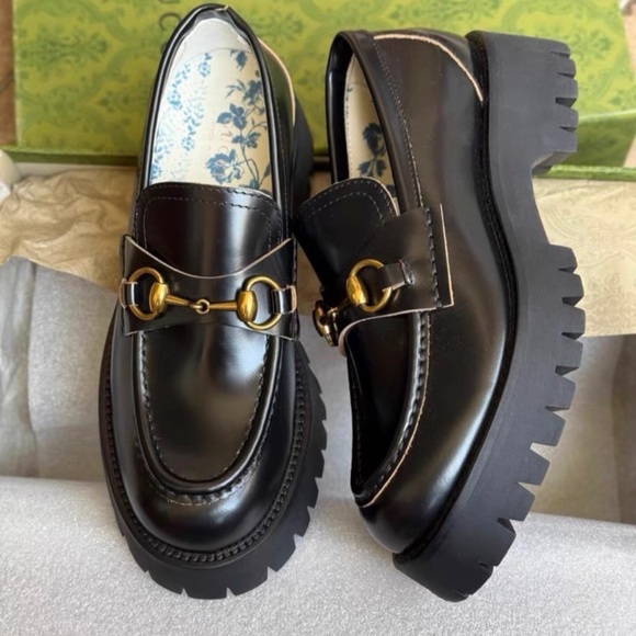 Gucci Black Loafers with Gold Hardware - Picture 1 of 6